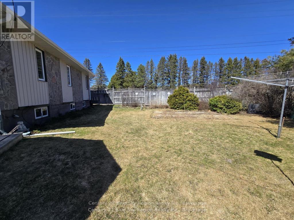 22 DUBEAU STREET - Image 39