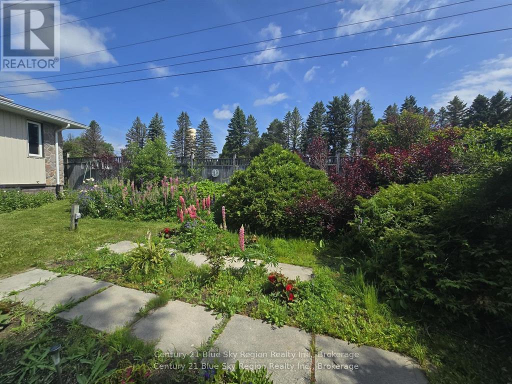 22 DUBEAU STREET - Image 45