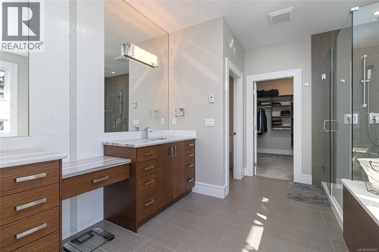 111 Parsons Rd - 21