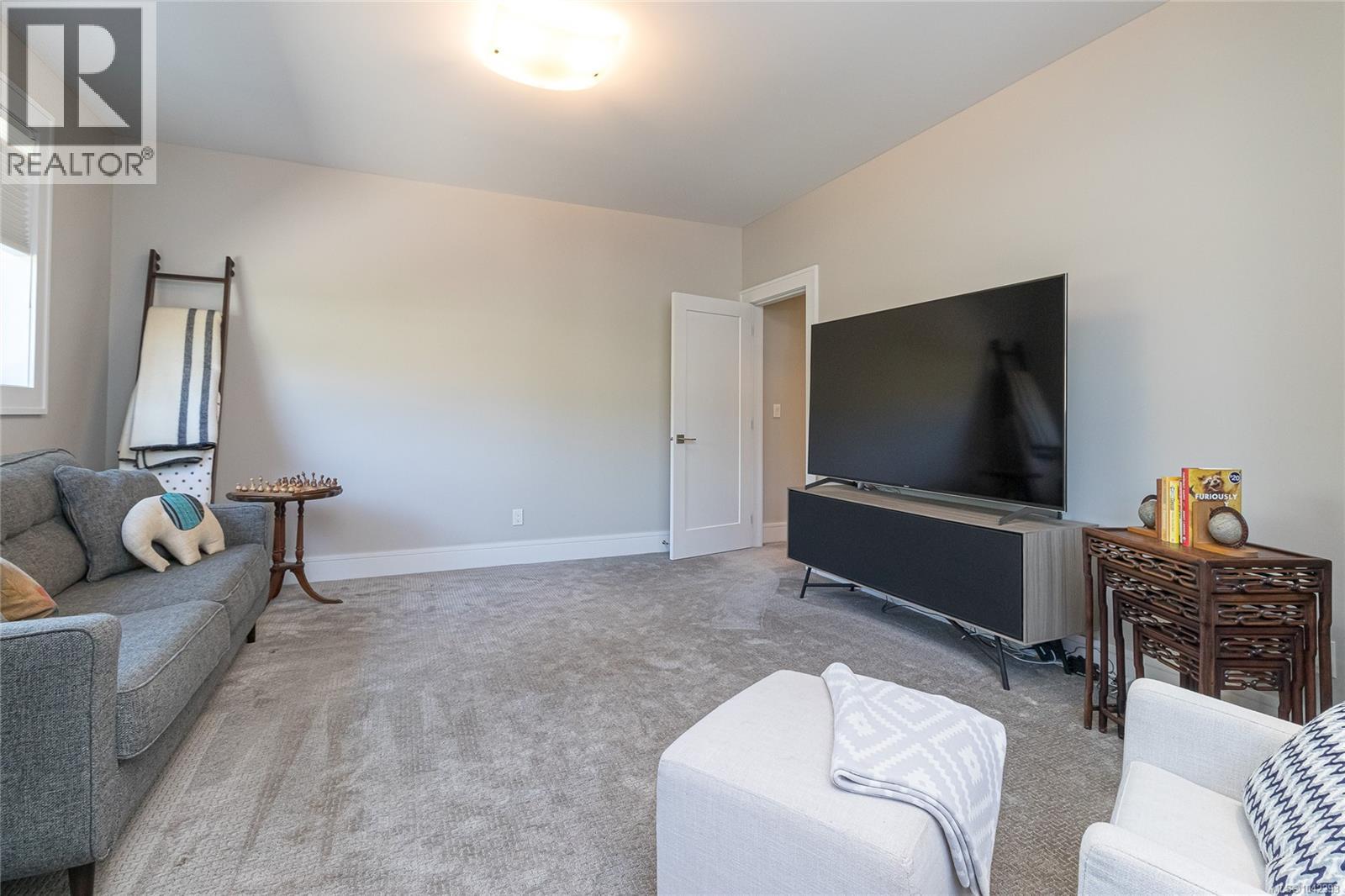111 Parsons Rd - 36