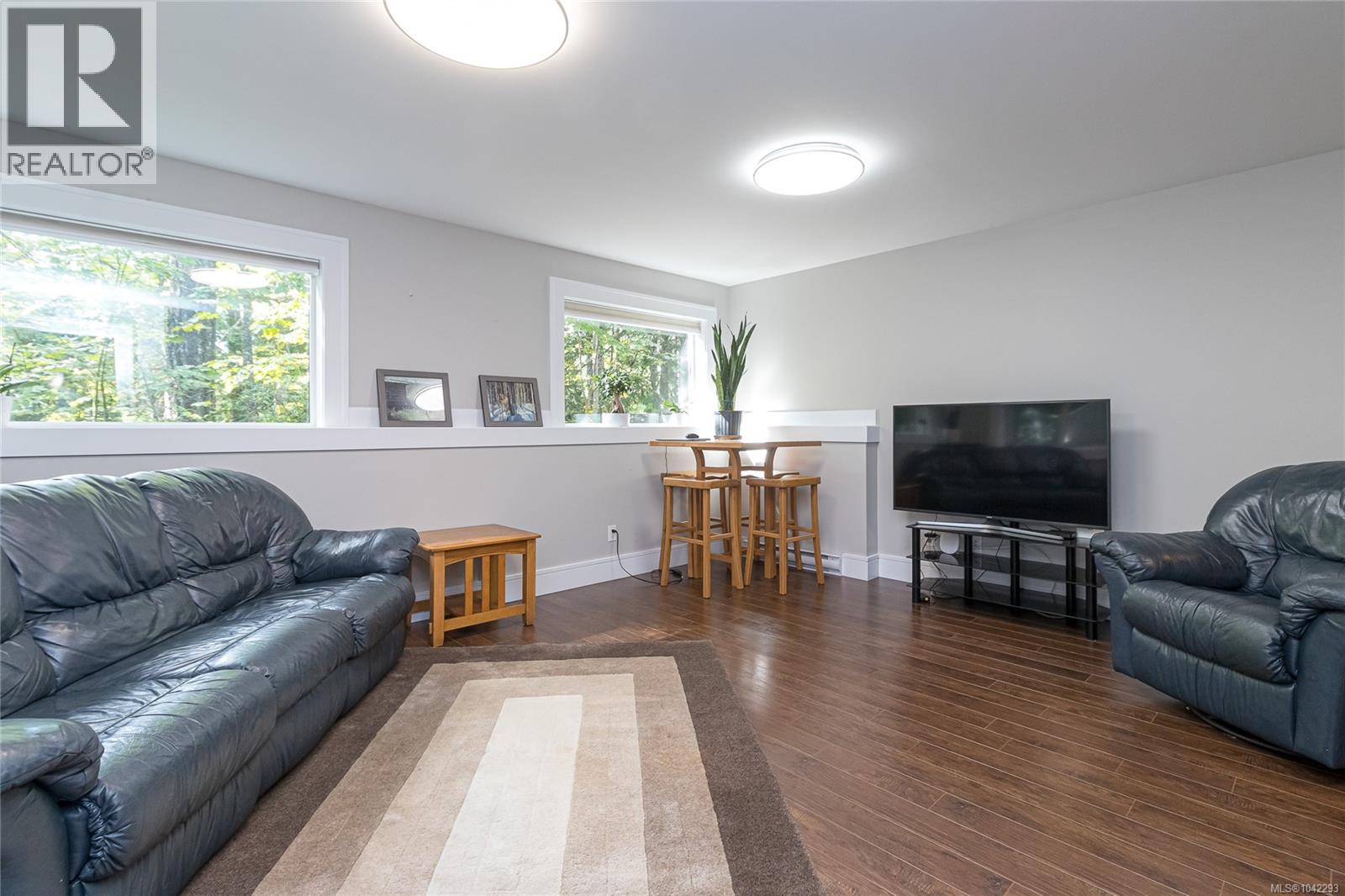 111 Parsons Rd - 41