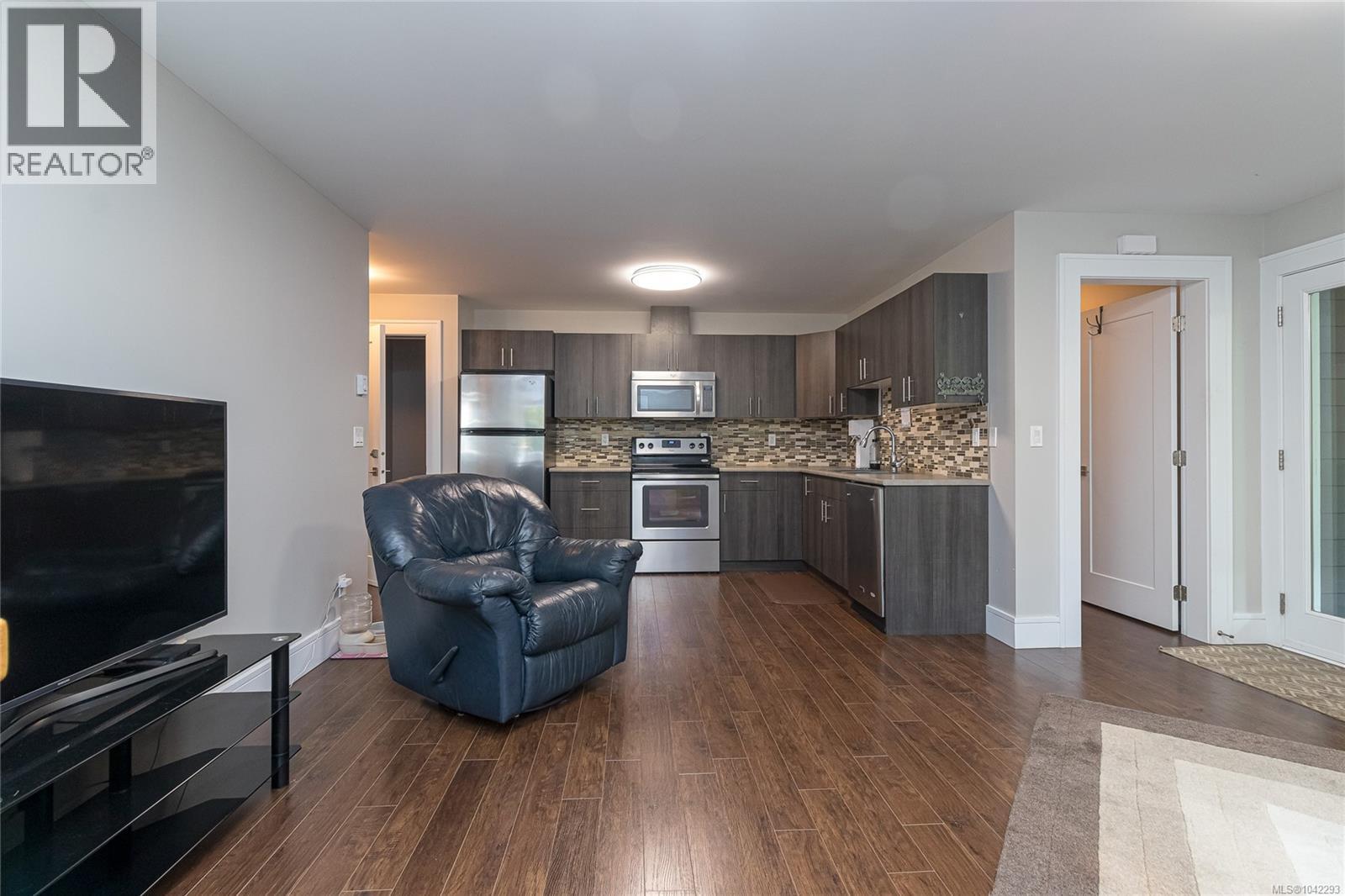 111 Parsons Rd - 42