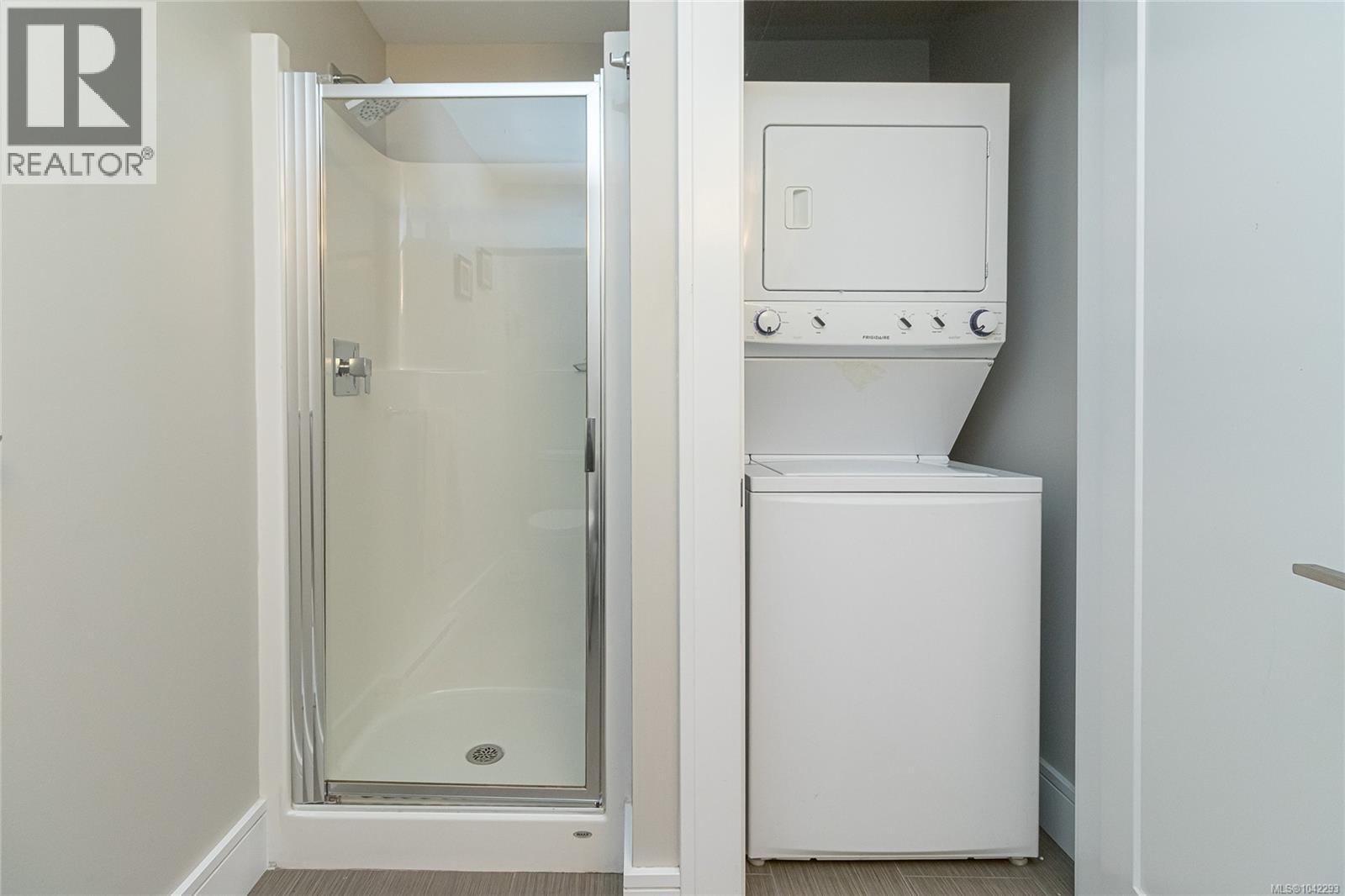 111 Parsons Rd - 48