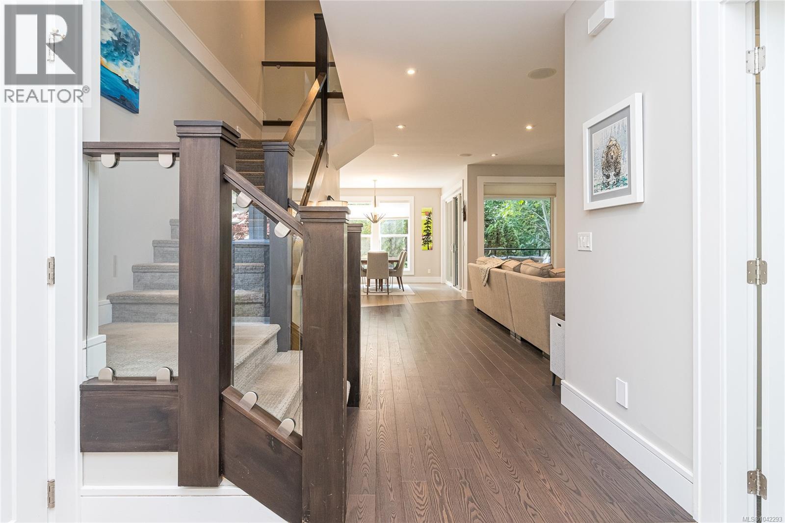 111 Parsons Rd - 5