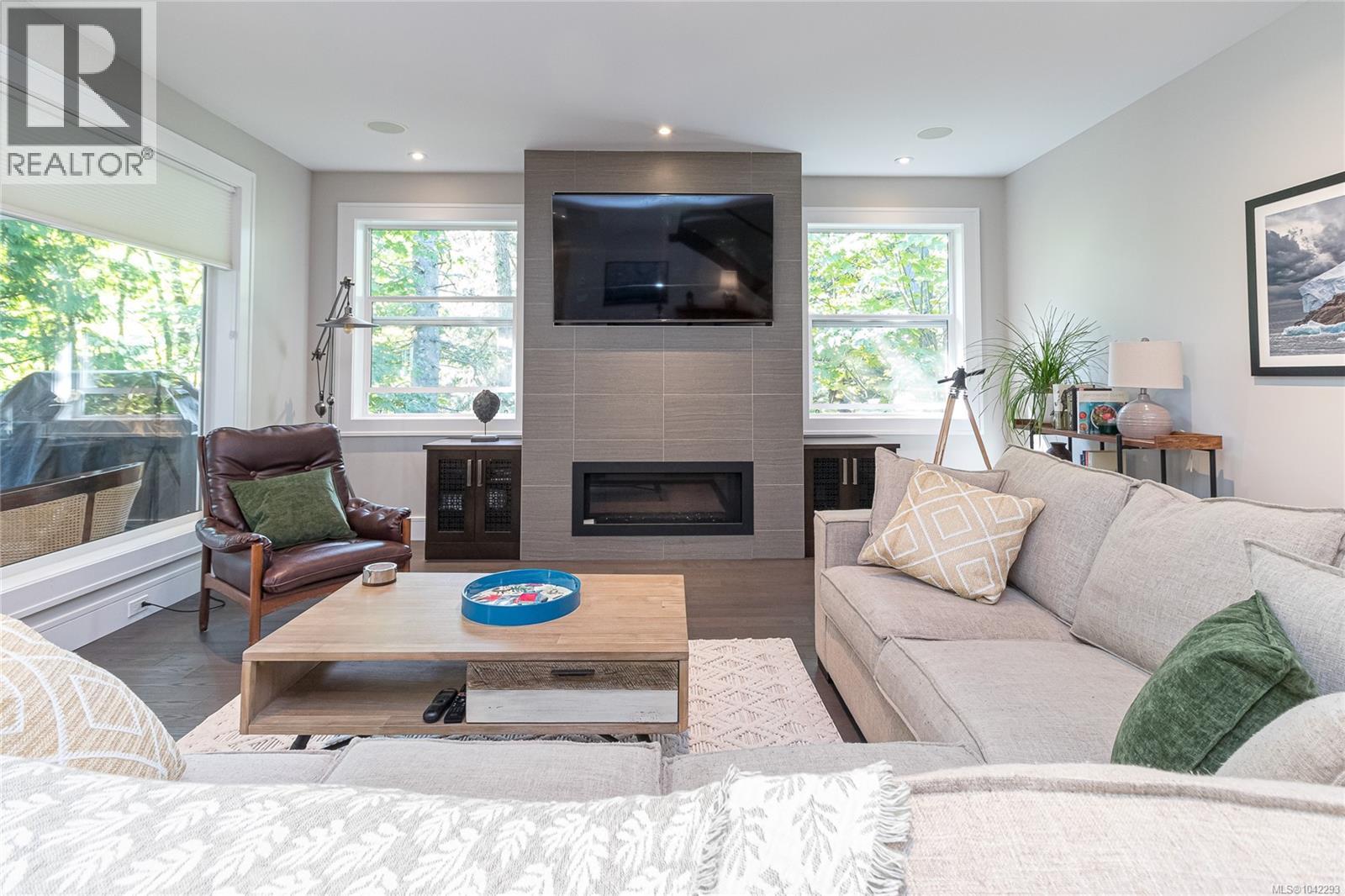 111 Parsons Rd - 8
