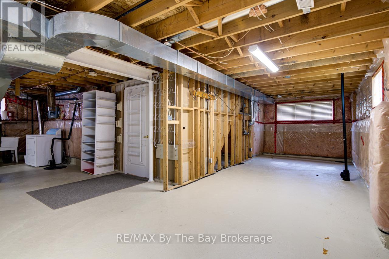 39 ROSE VALLEY WAY - 36