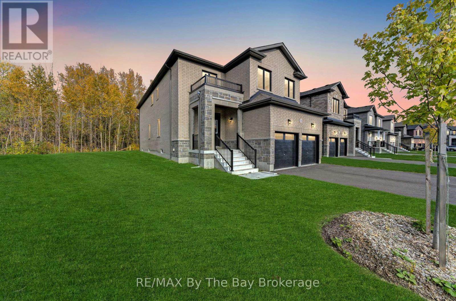 26 AMBER DRIVE - 2