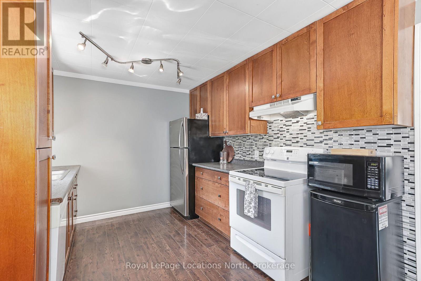 225 CHERRY STREET - 12