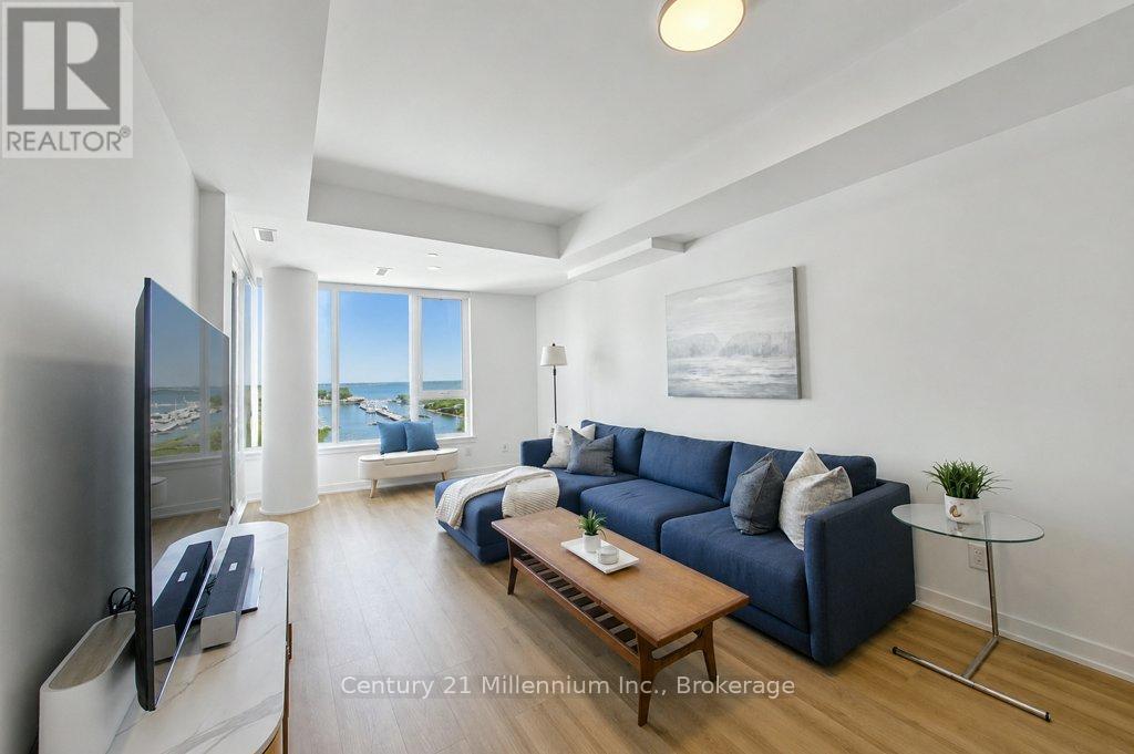 #501 31 HURON STREET - 3