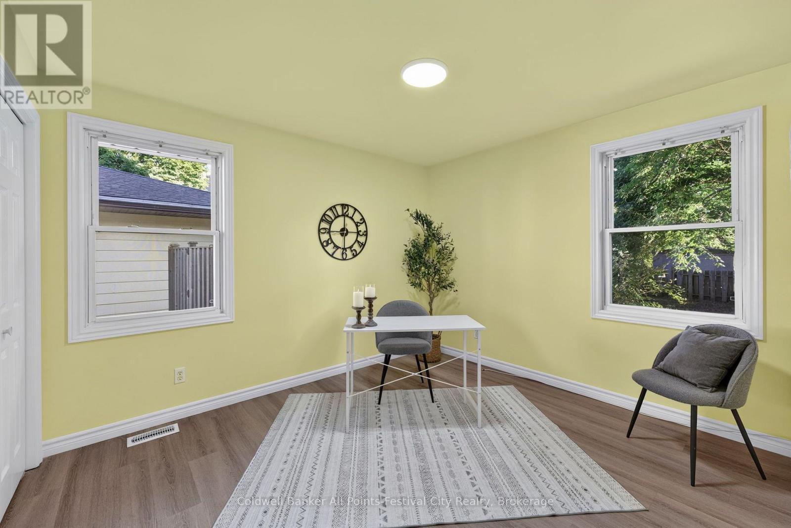 33 BRUCE STREET E - Image 19