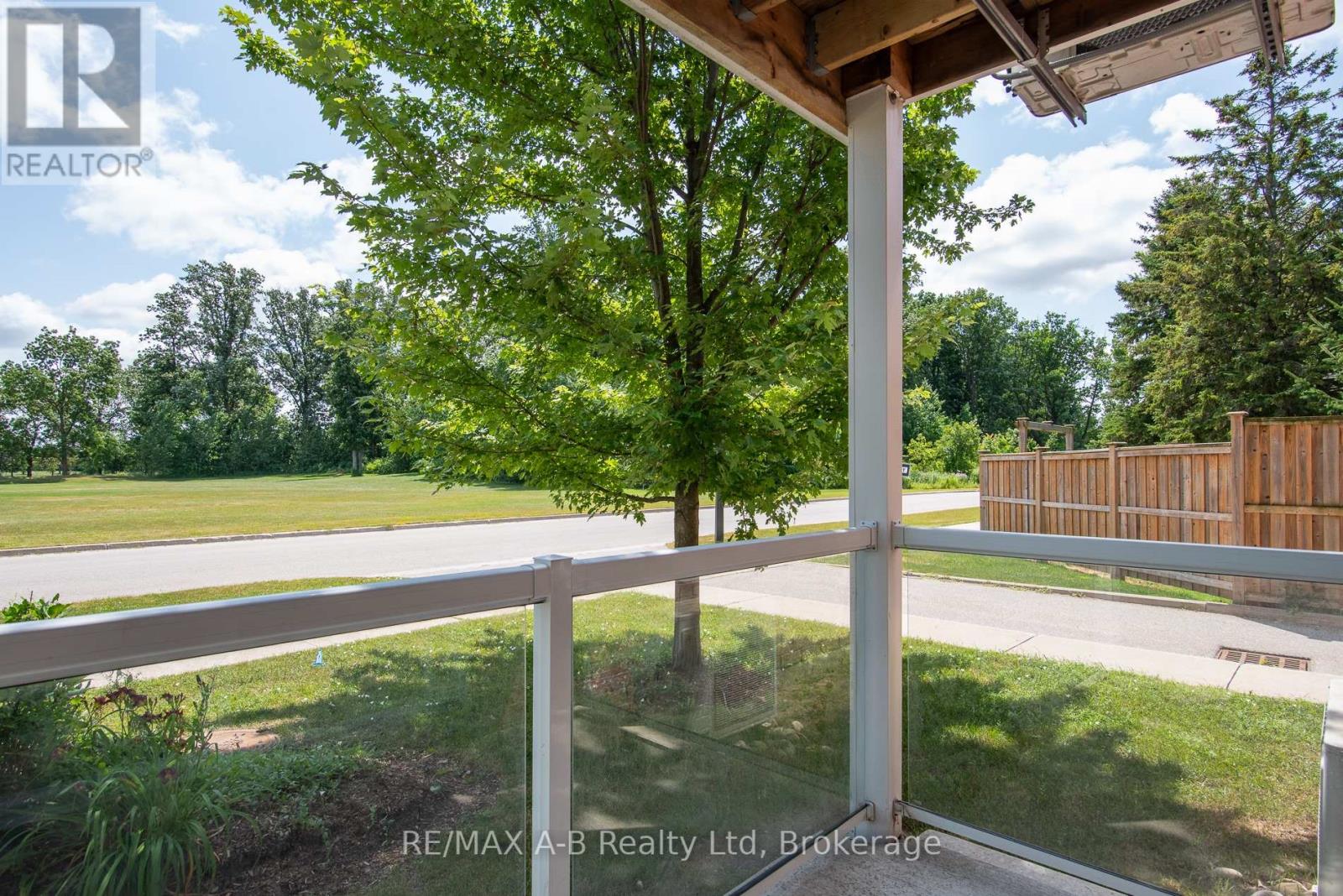 #1 148 BORDEN STREET - 14