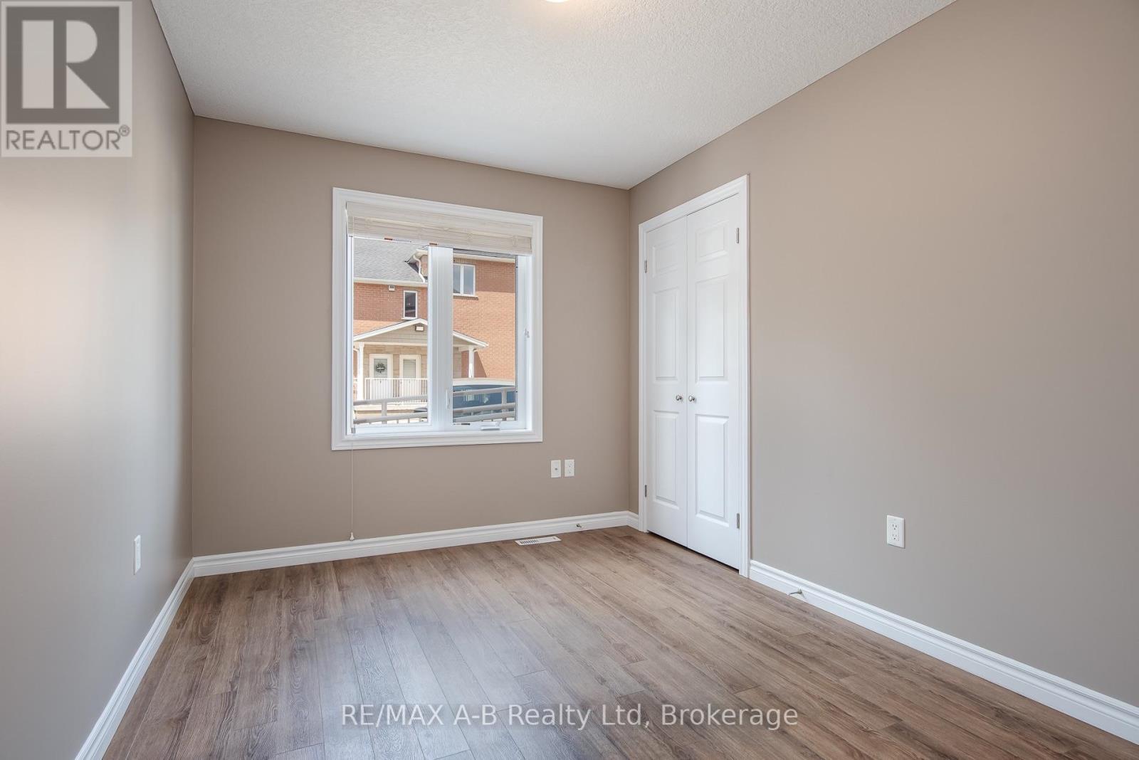 #1 148 BORDEN STREET - 39
