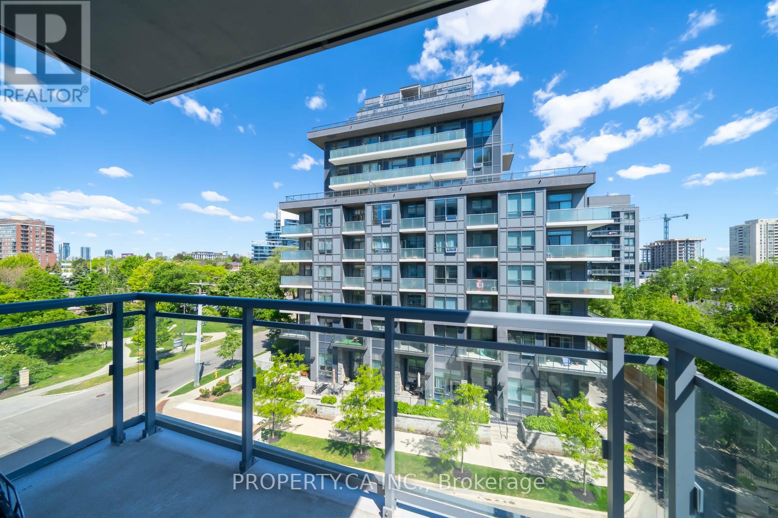 #516 17 KENASTON GARDENS - 25