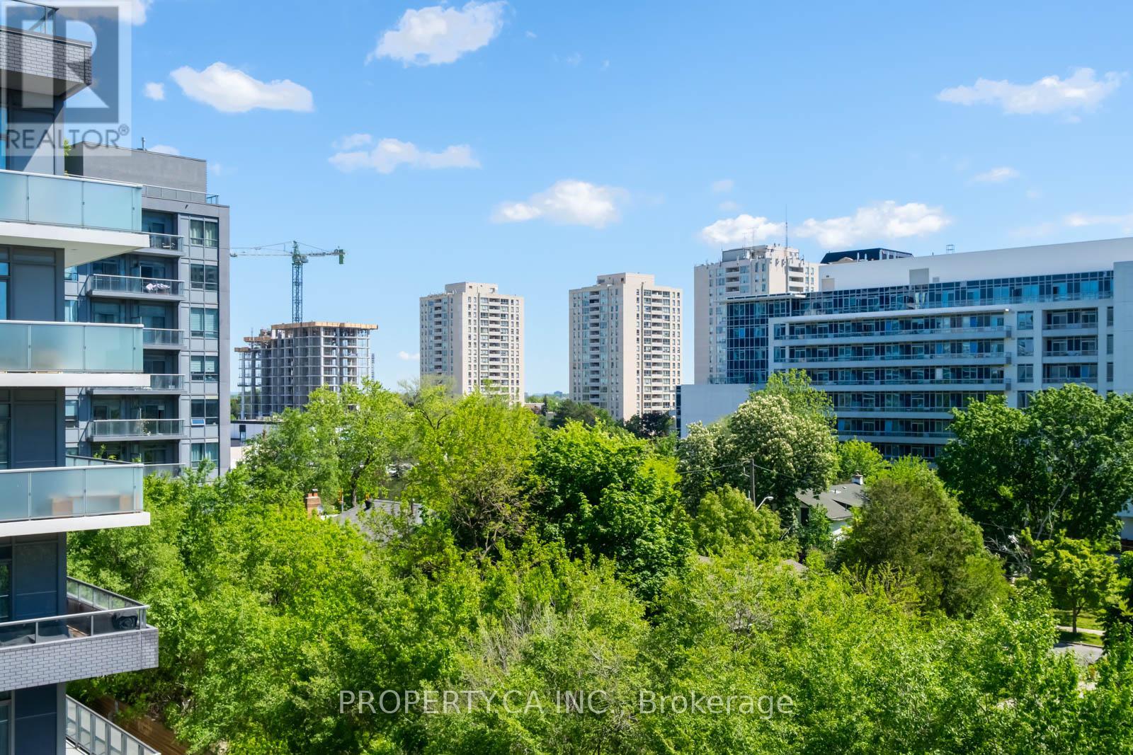 #516 17 KENASTON GARDENS - 31