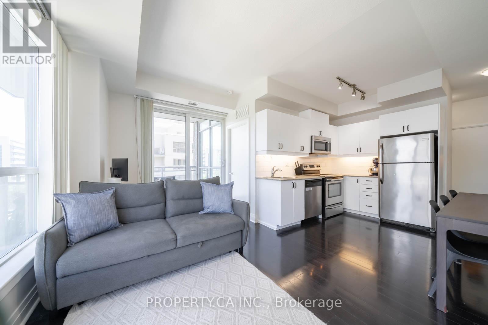 #516 17 KENASTON GARDENS - 8