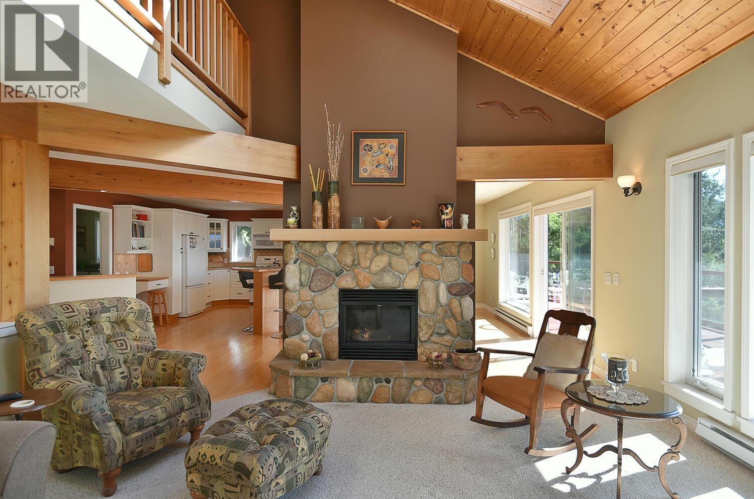 4862 HOTEL LAKE Road, Garden Bay, British Columbia, V0N1S1, Garden Bay, British Columbia — photo 5 of 5