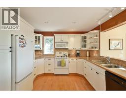 4862 Hotel Lake Road, Garden Bay, BC V0N1S1 Photo 7