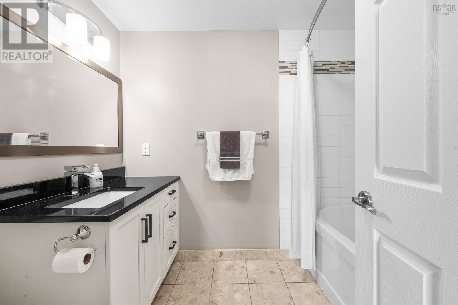 #1103 1465 Brenton Street - 12