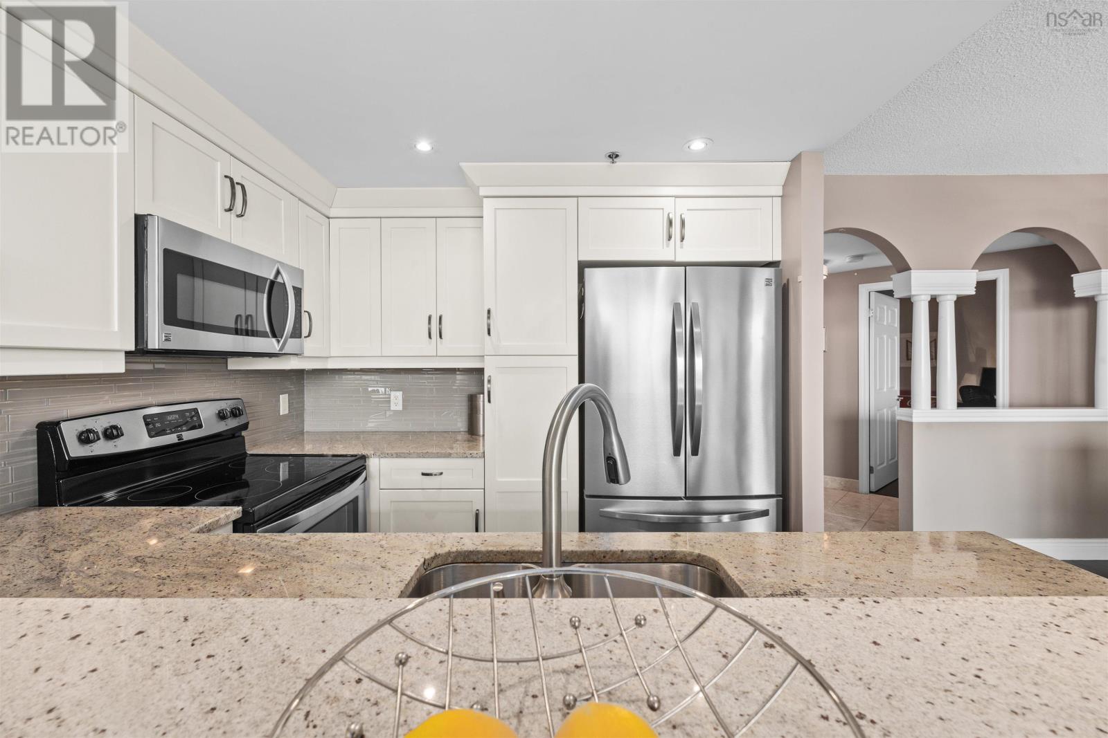 #1103 1465 Brenton Street - 3