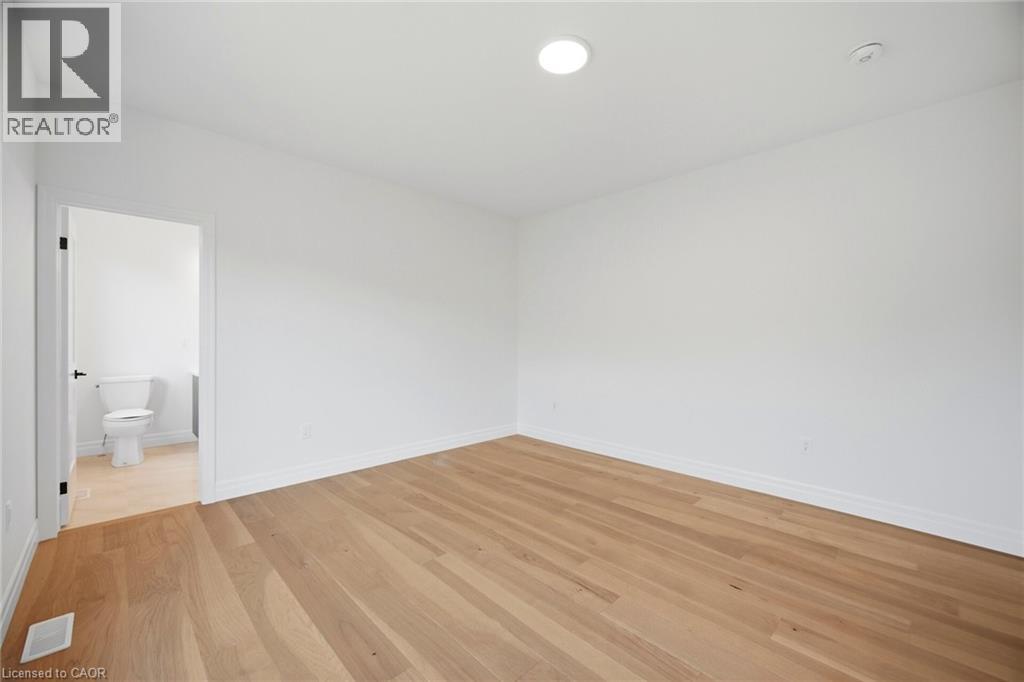 #6 2797 RED MAPLE Avenue - 33