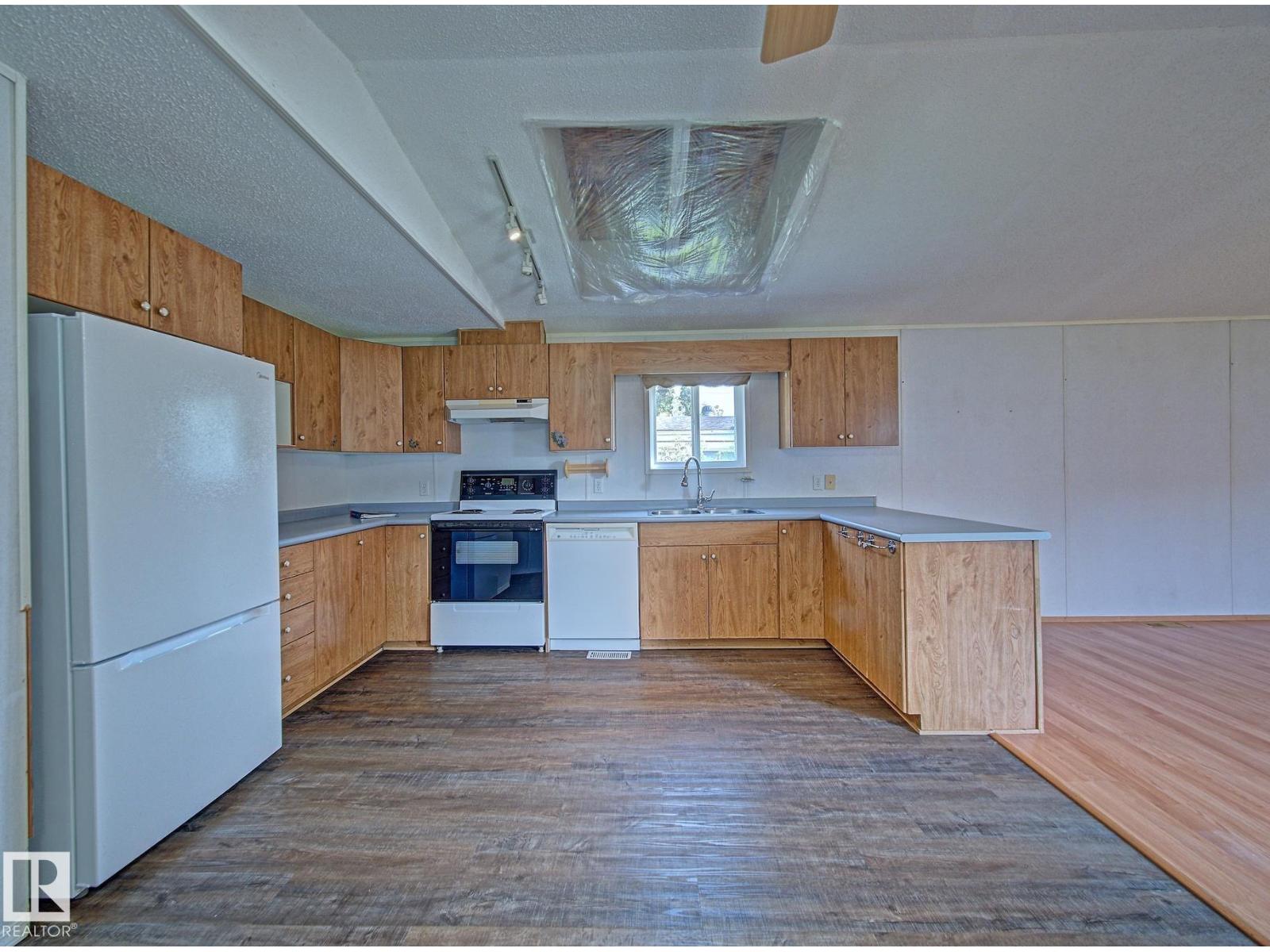 5434 Eastview CR - 12