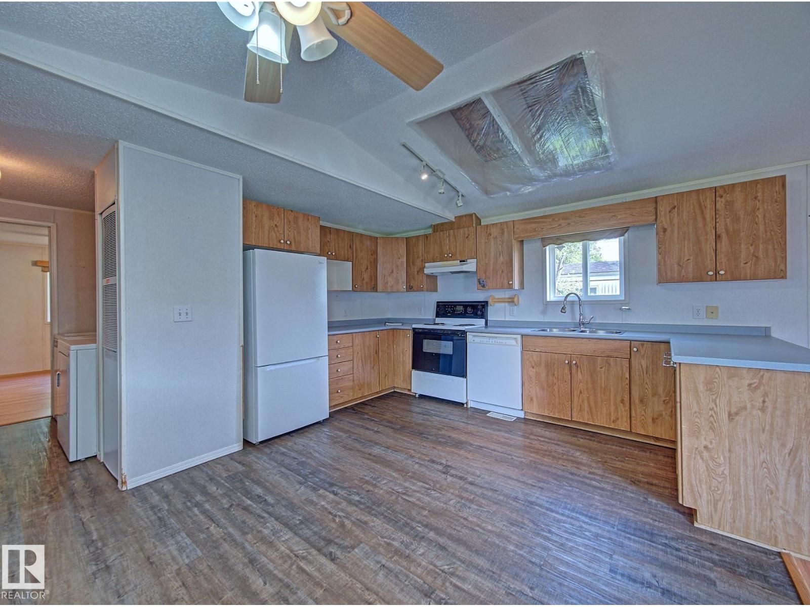 5434 Eastview CR - 13