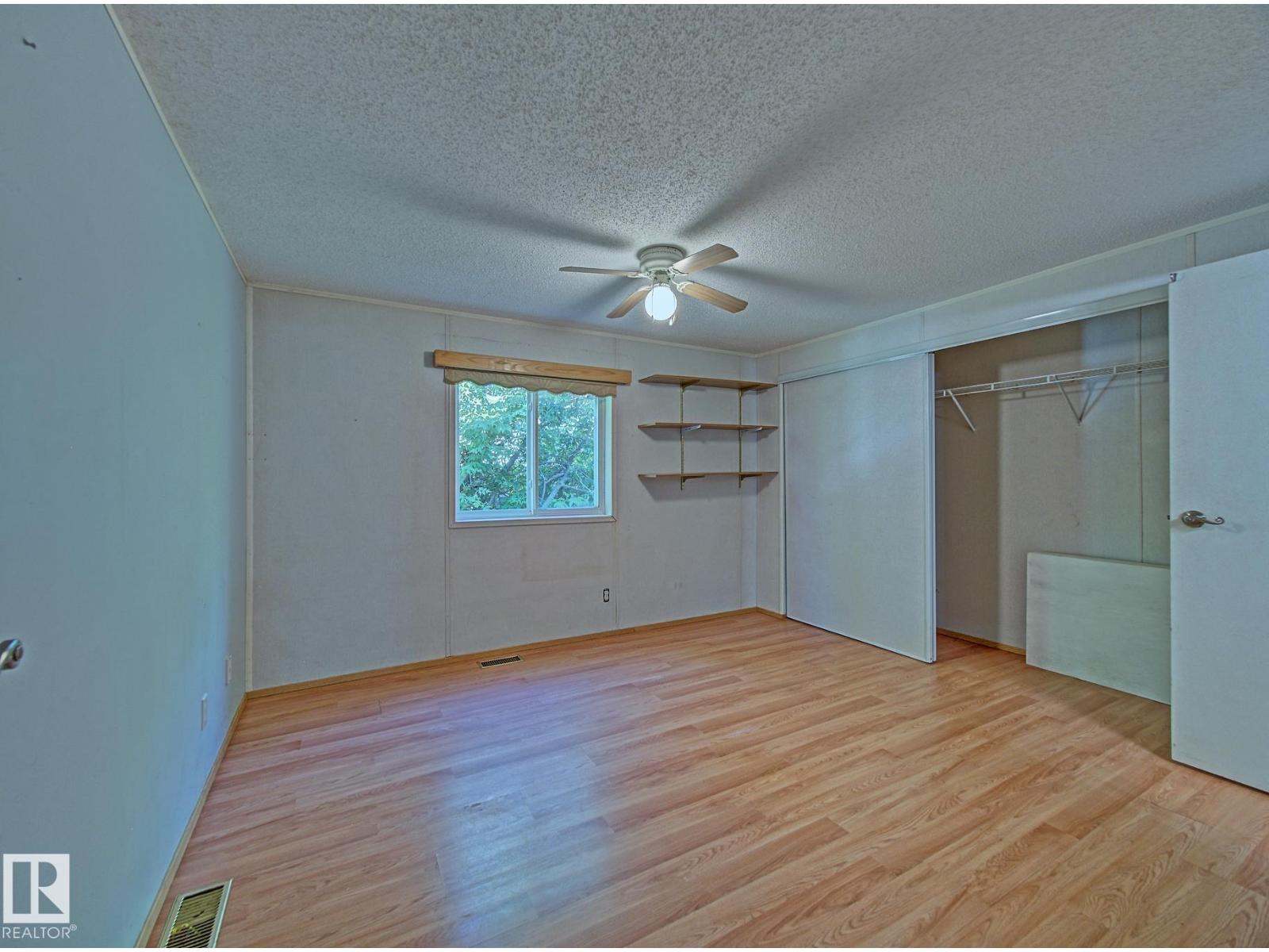 5434 Eastview CR - 16