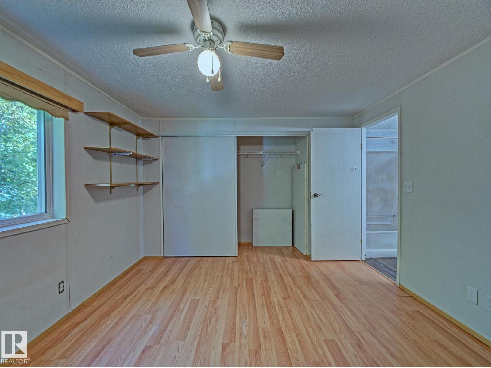 5434 Eastview CR - 18