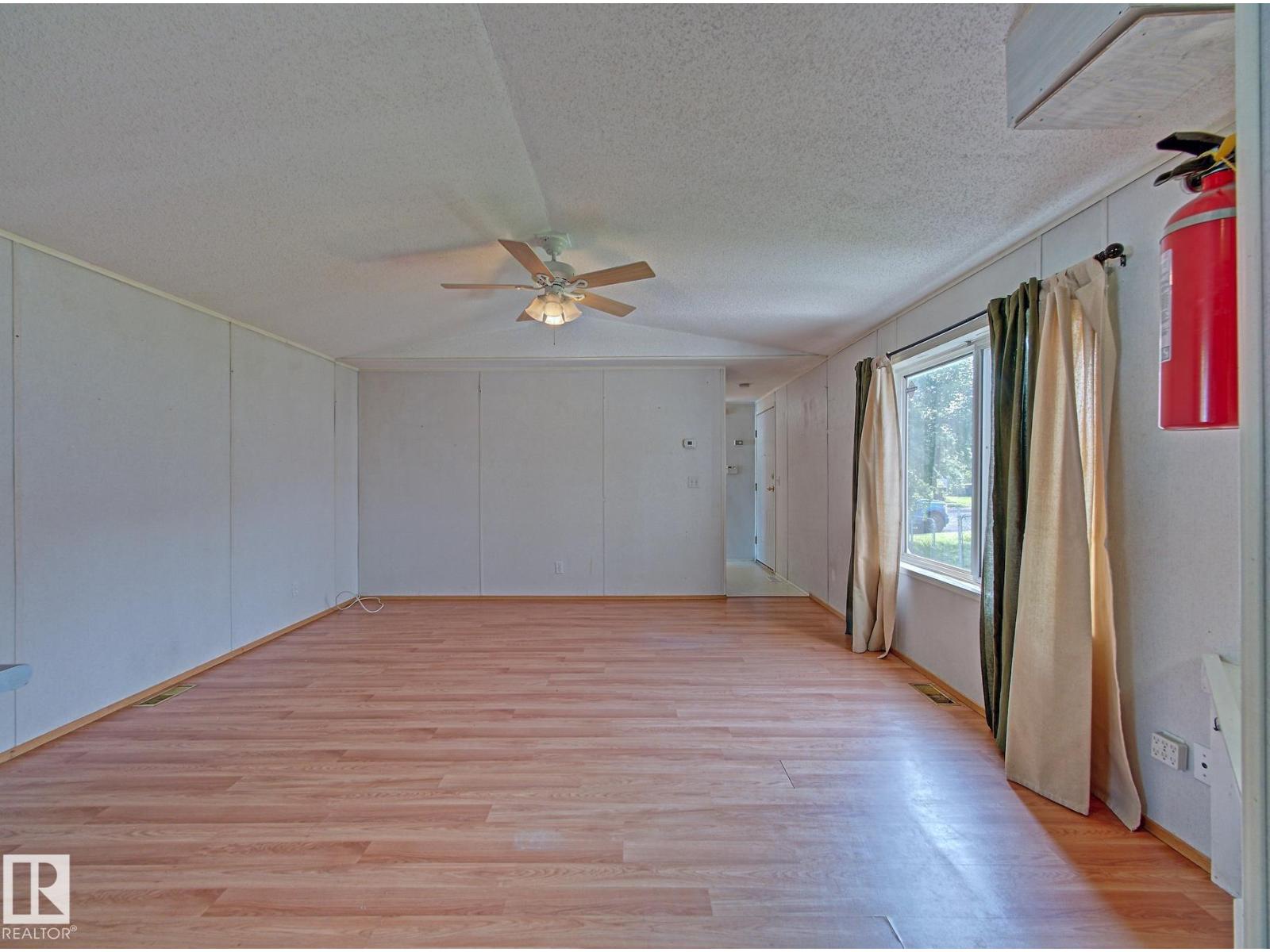 5434 Eastview CR - 26