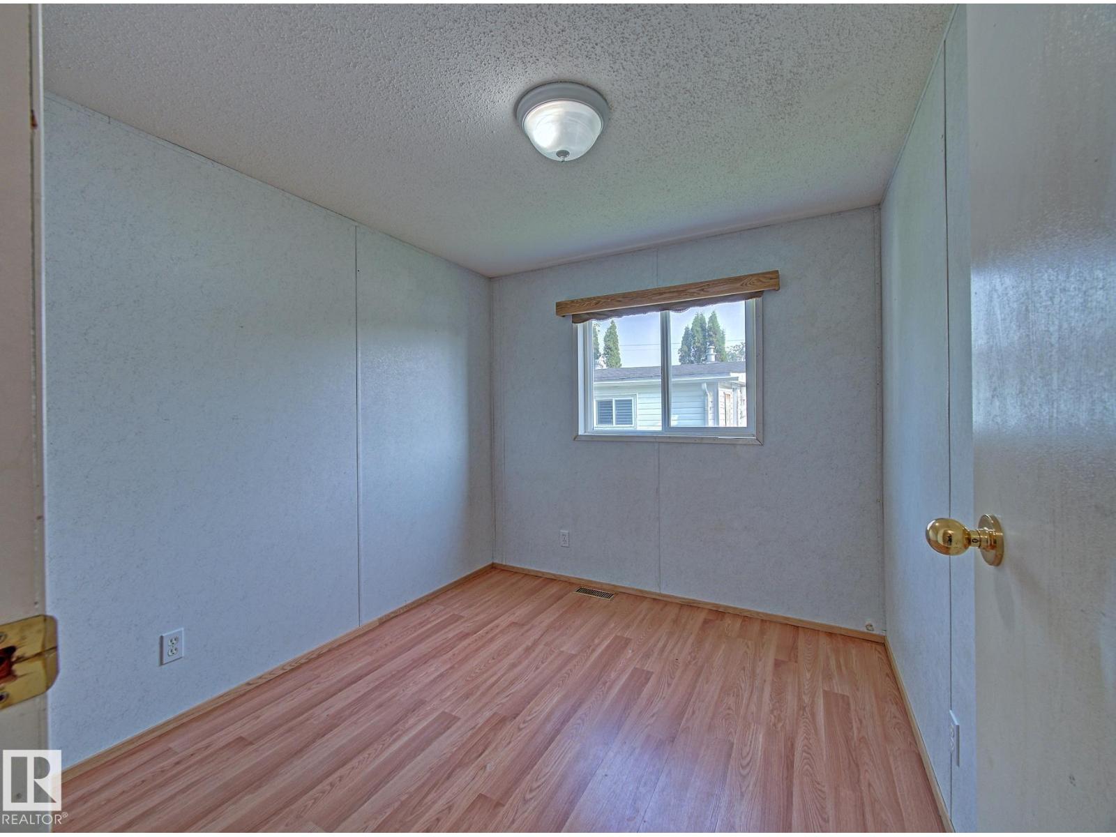5434 Eastview CR - 27