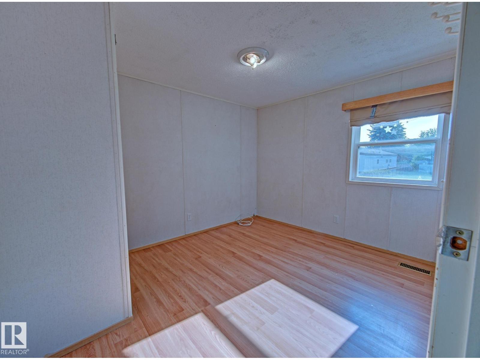 5434 Eastview CR - 30