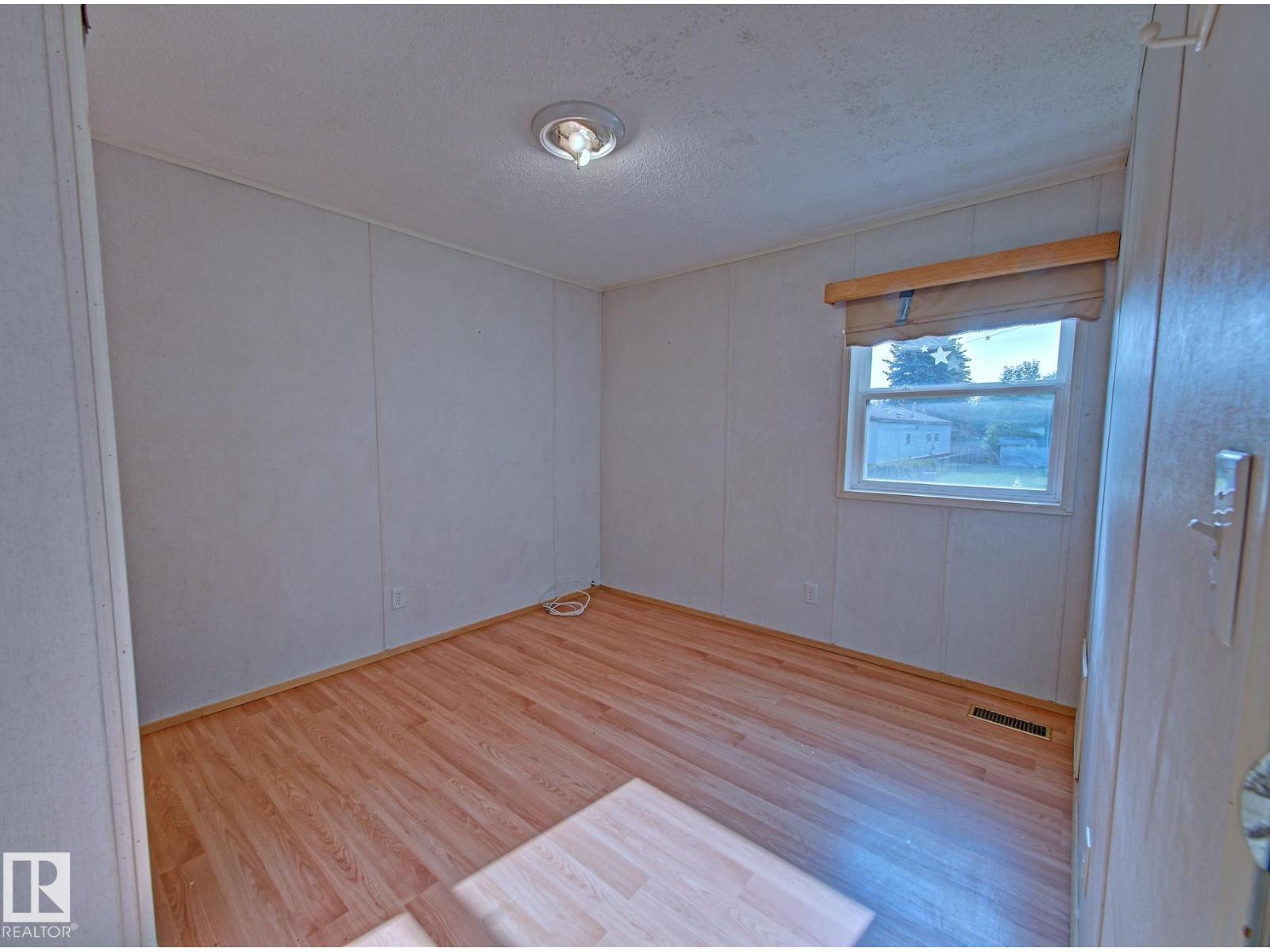5434 Eastview CR - 33