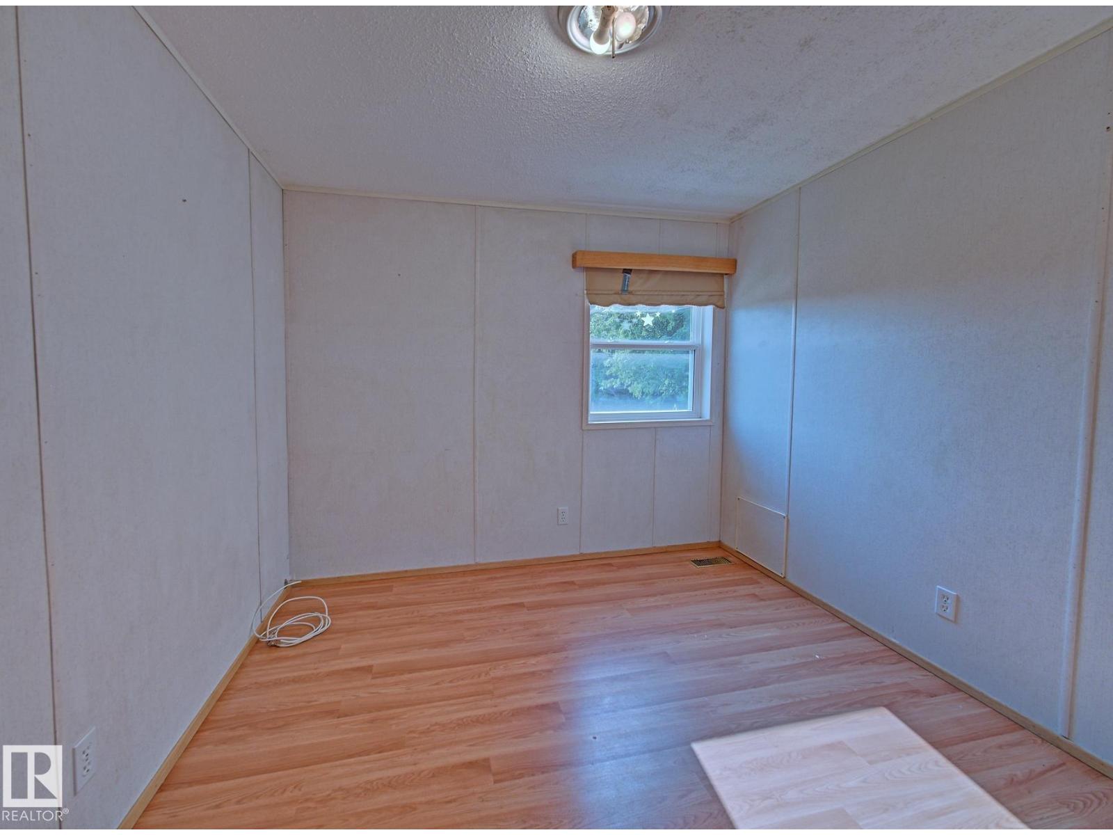 5434 Eastview CR - 34