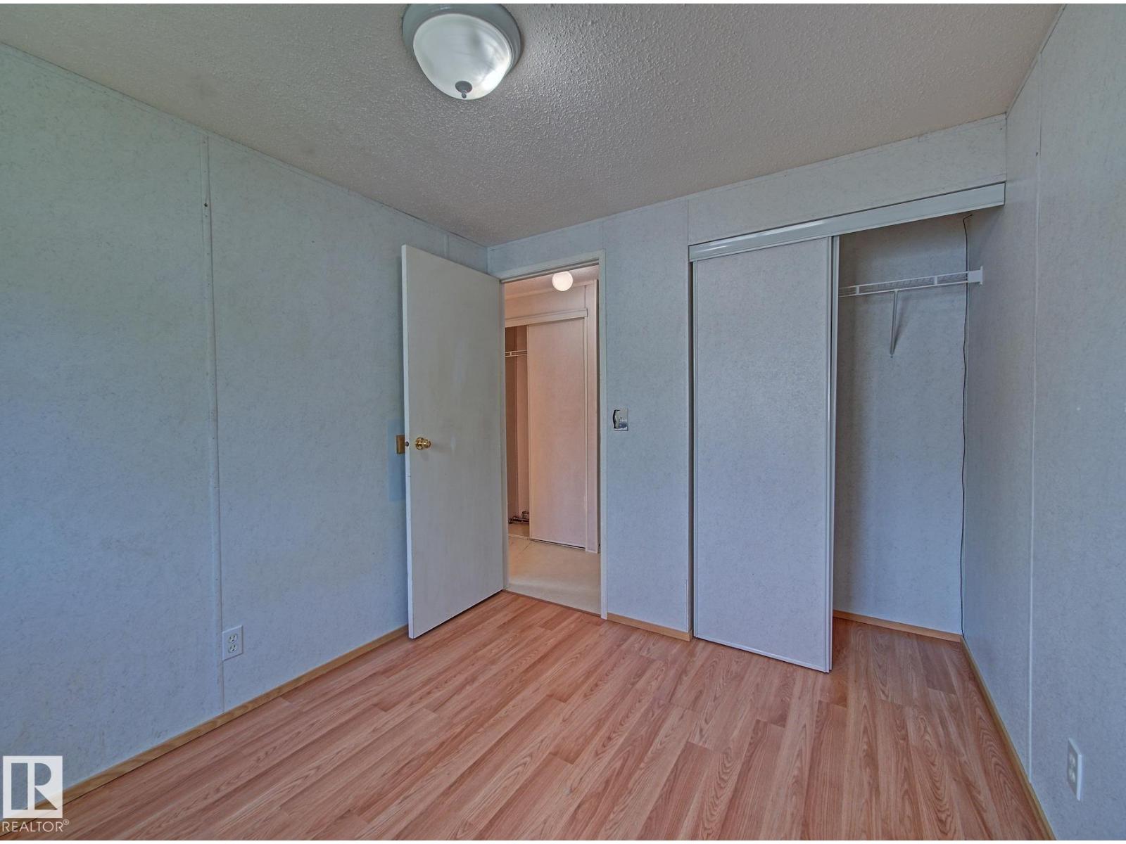 5434 Eastview CR - 35