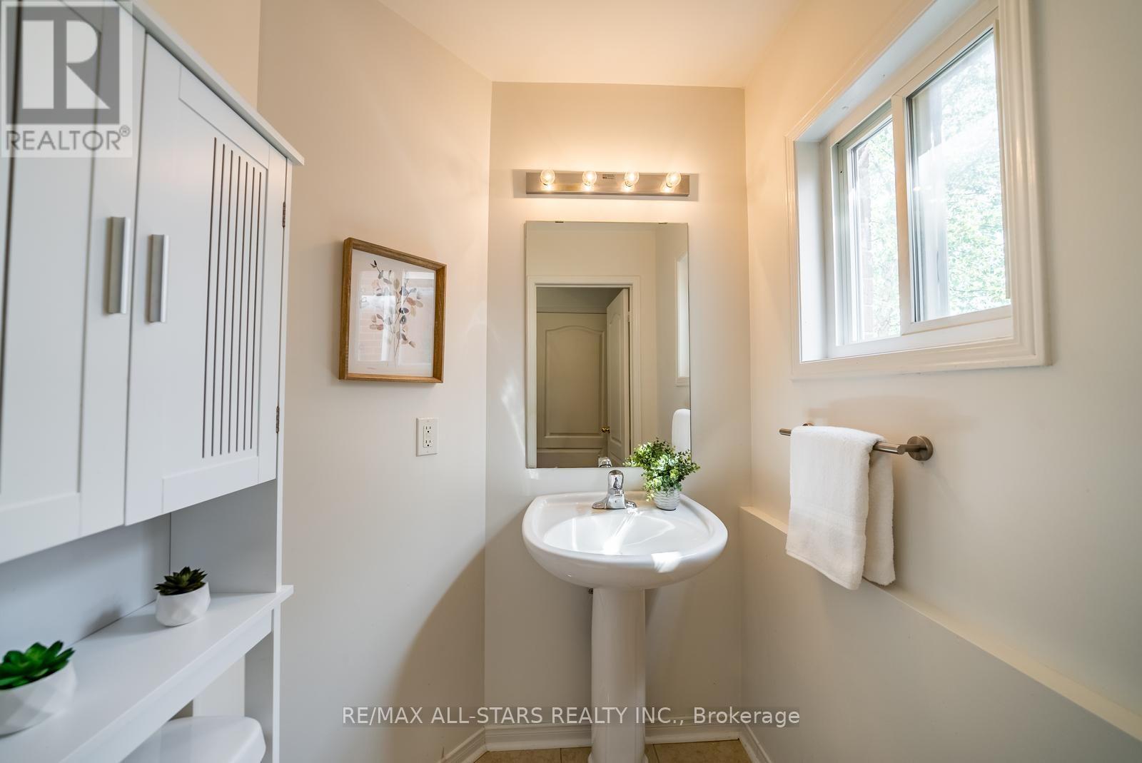 281 REEVES WAY BOULEVARD - 15