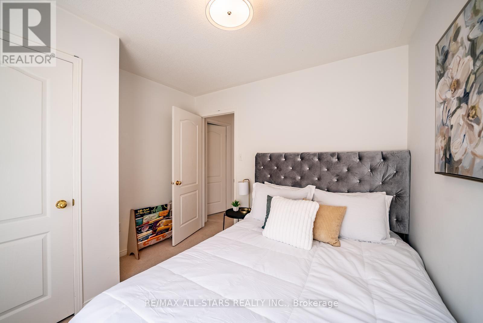 281 REEVES WAY BOULEVARD - 25