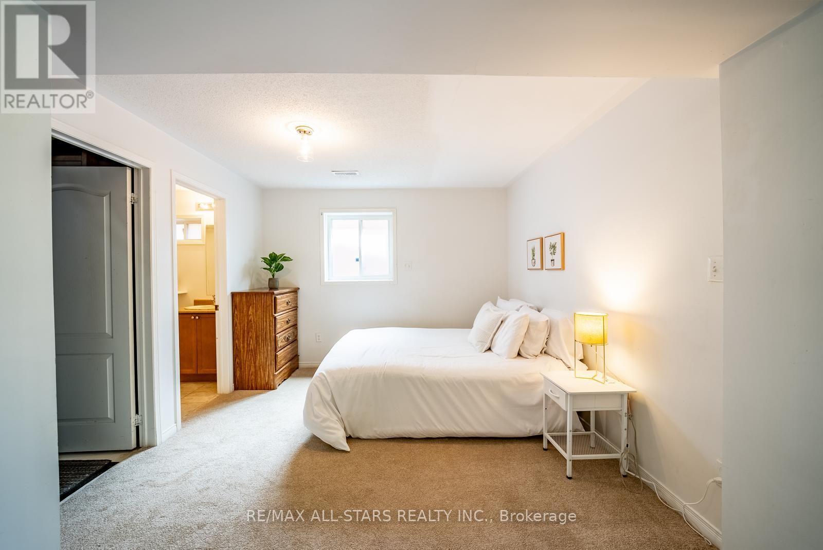 281 REEVES WAY BOULEVARD - 27