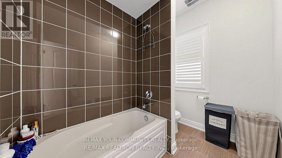 40 MEADOWSWEET LANE - 33