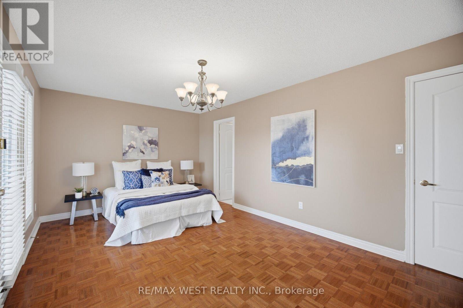 12 MIRA VISTA PLACE - 24