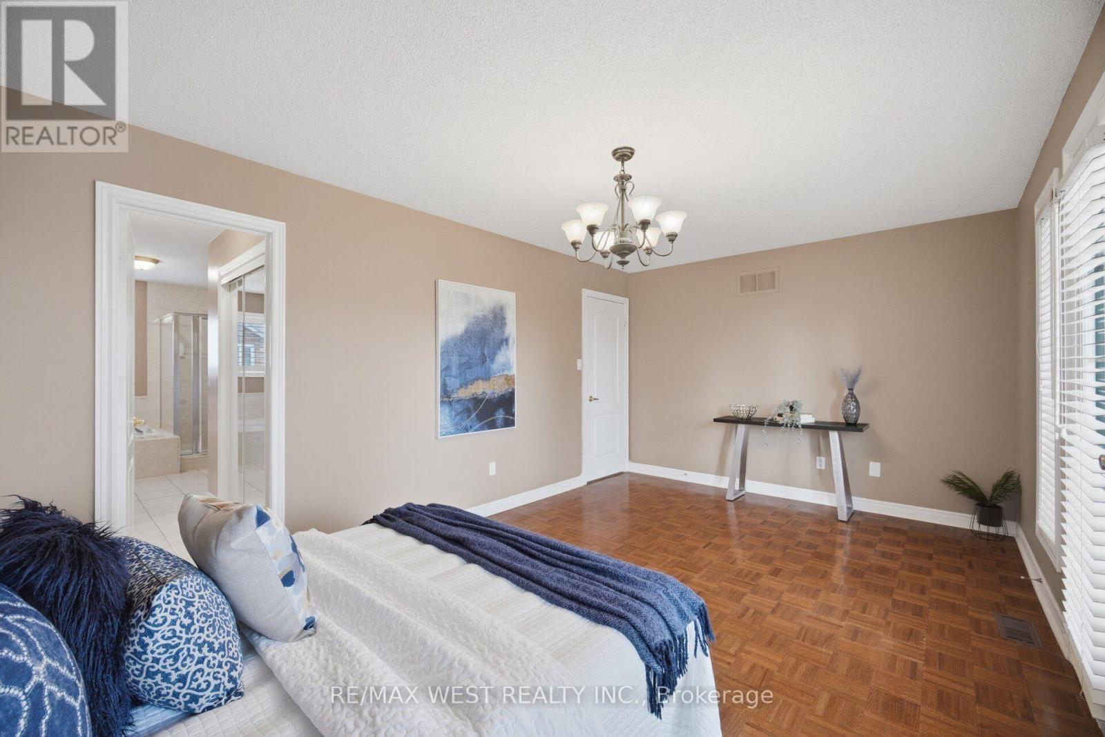 12 MIRA VISTA PLACE - 25
