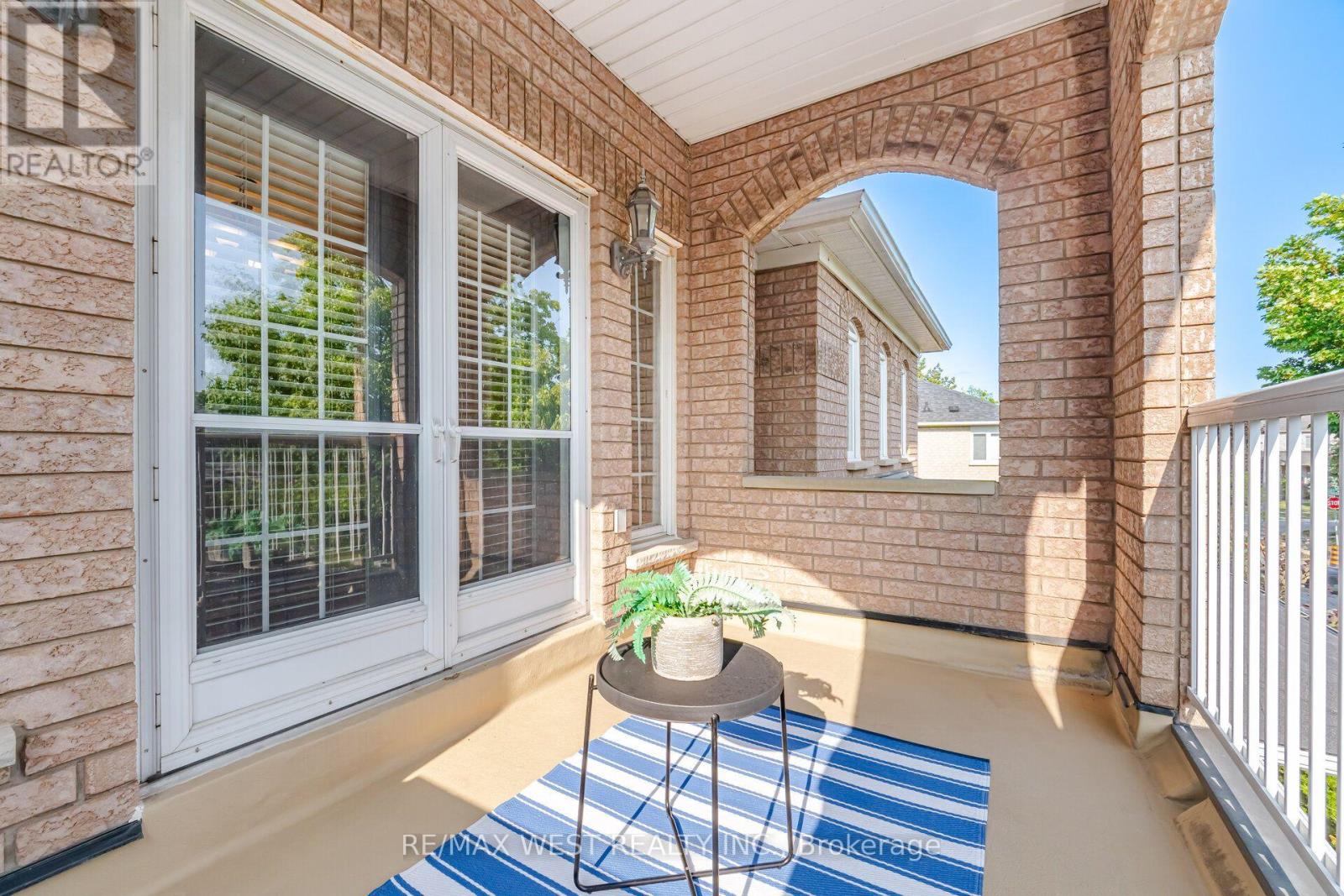 12 MIRA VISTA PLACE - 29