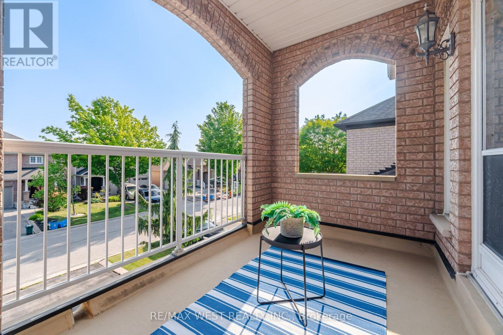 12 MIRA VISTA PLACE - 30