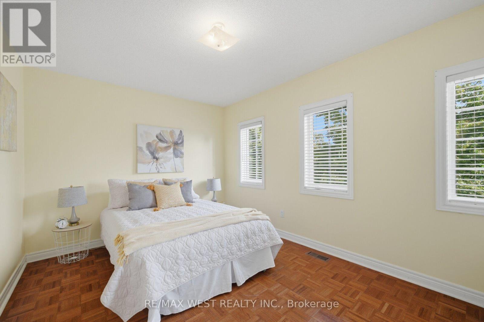 12 MIRA VISTA PLACE - 31