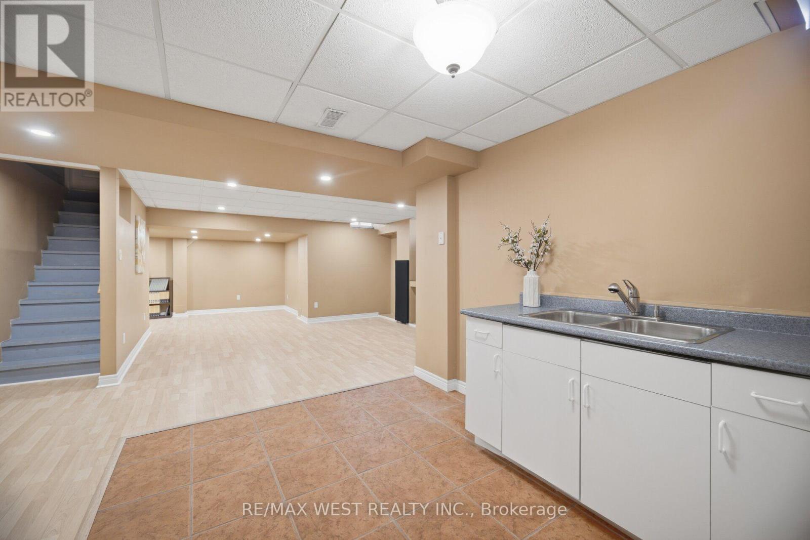 12 MIRA VISTA PLACE - 39