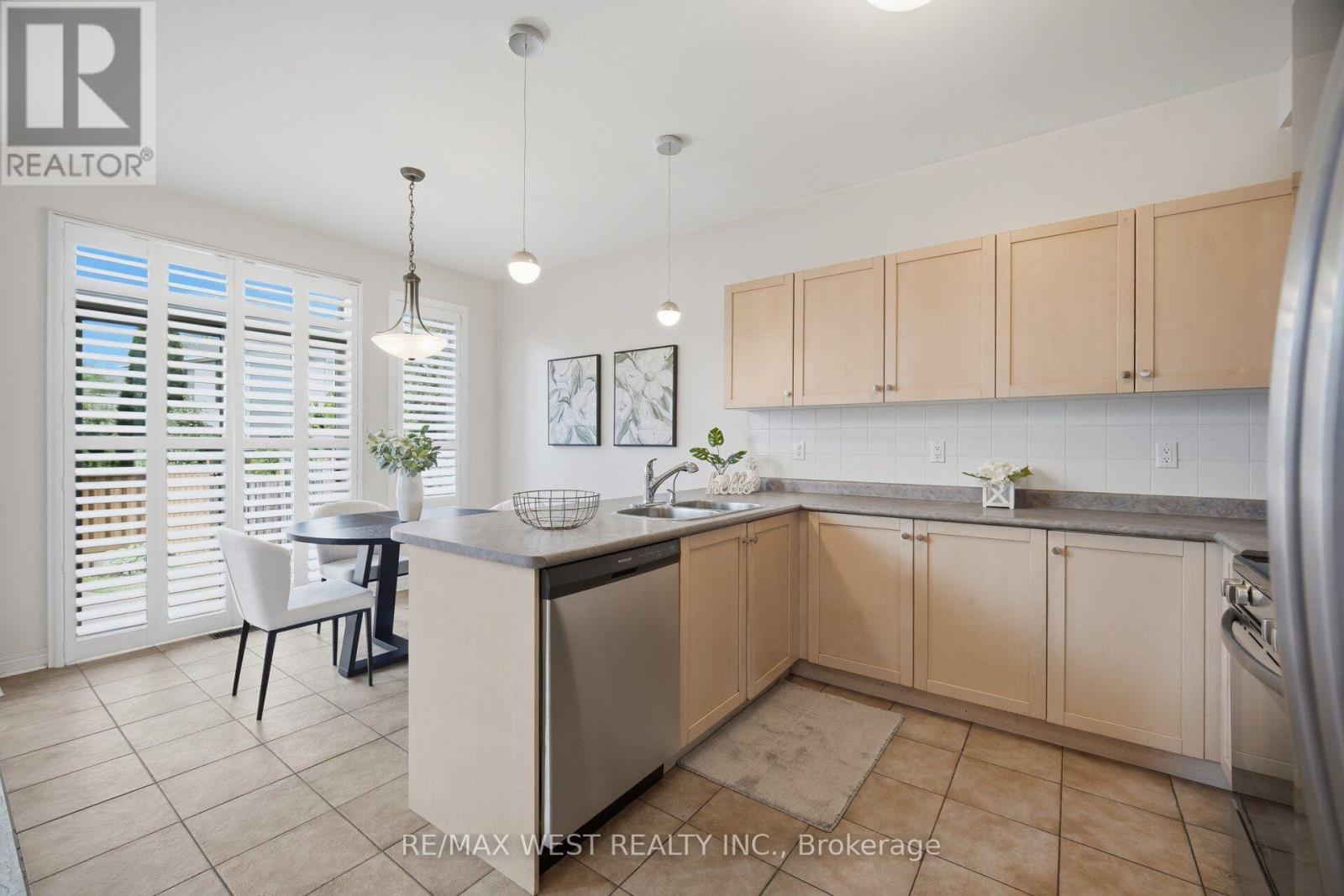 12 MIRA VISTA PLACE - 9