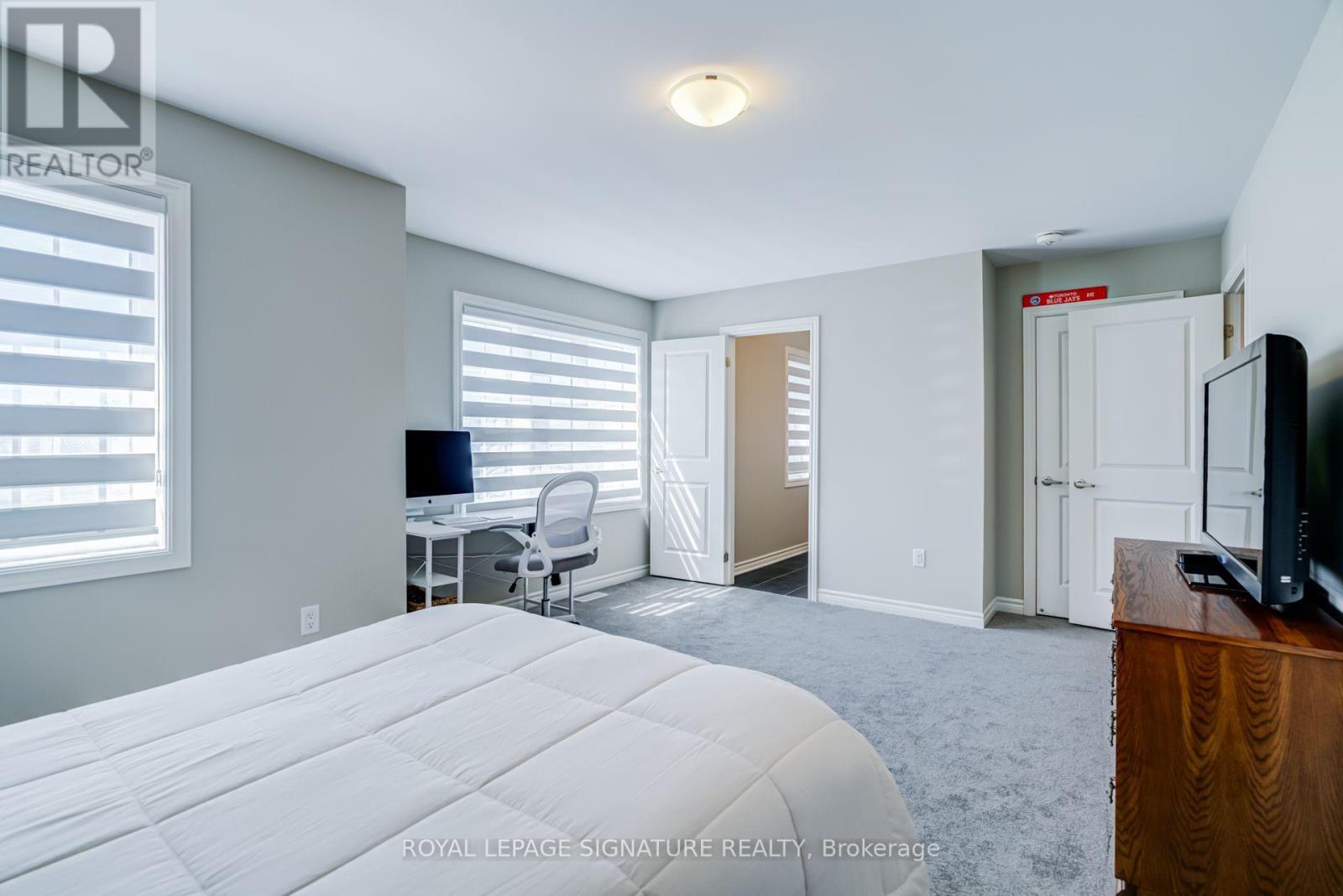 252 SPRINGFIELD CRESCENT - 21