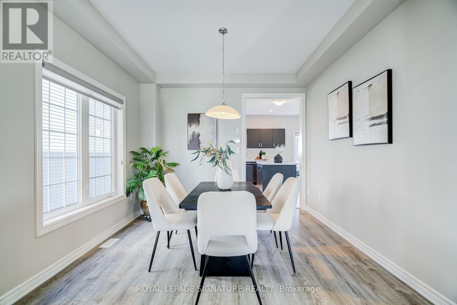 252 SPRINGFIELD CRESCENT - 4