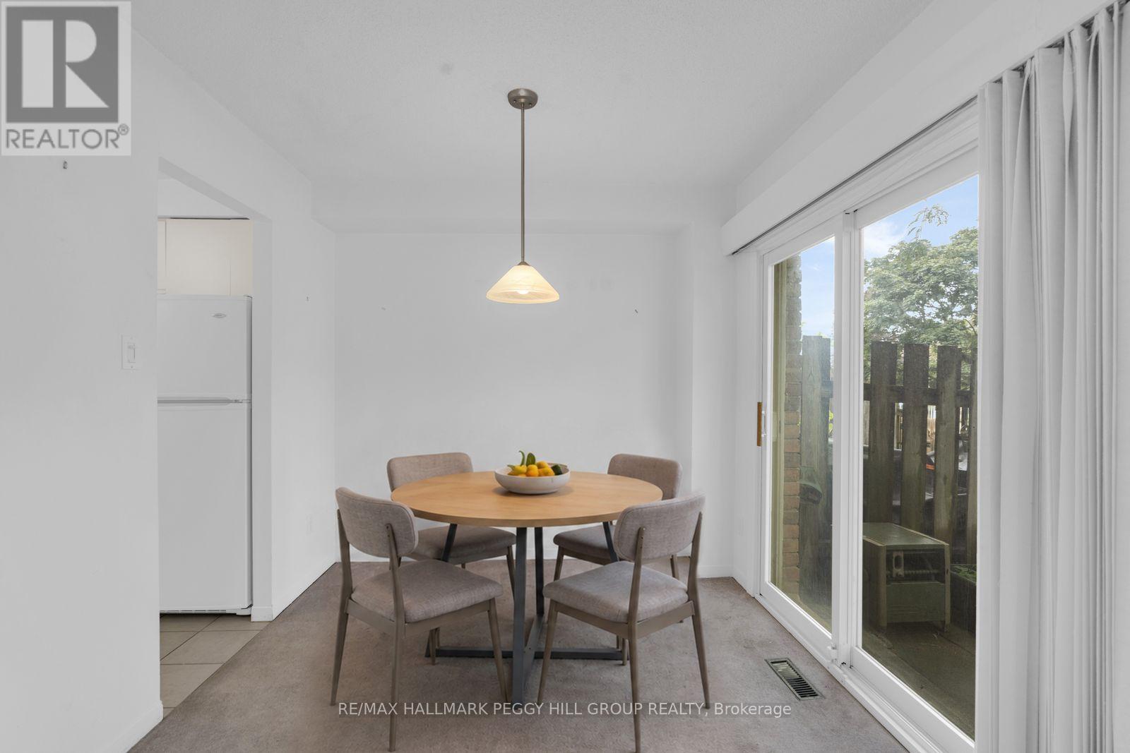 #38 52 ADELAIDE STREET - 6