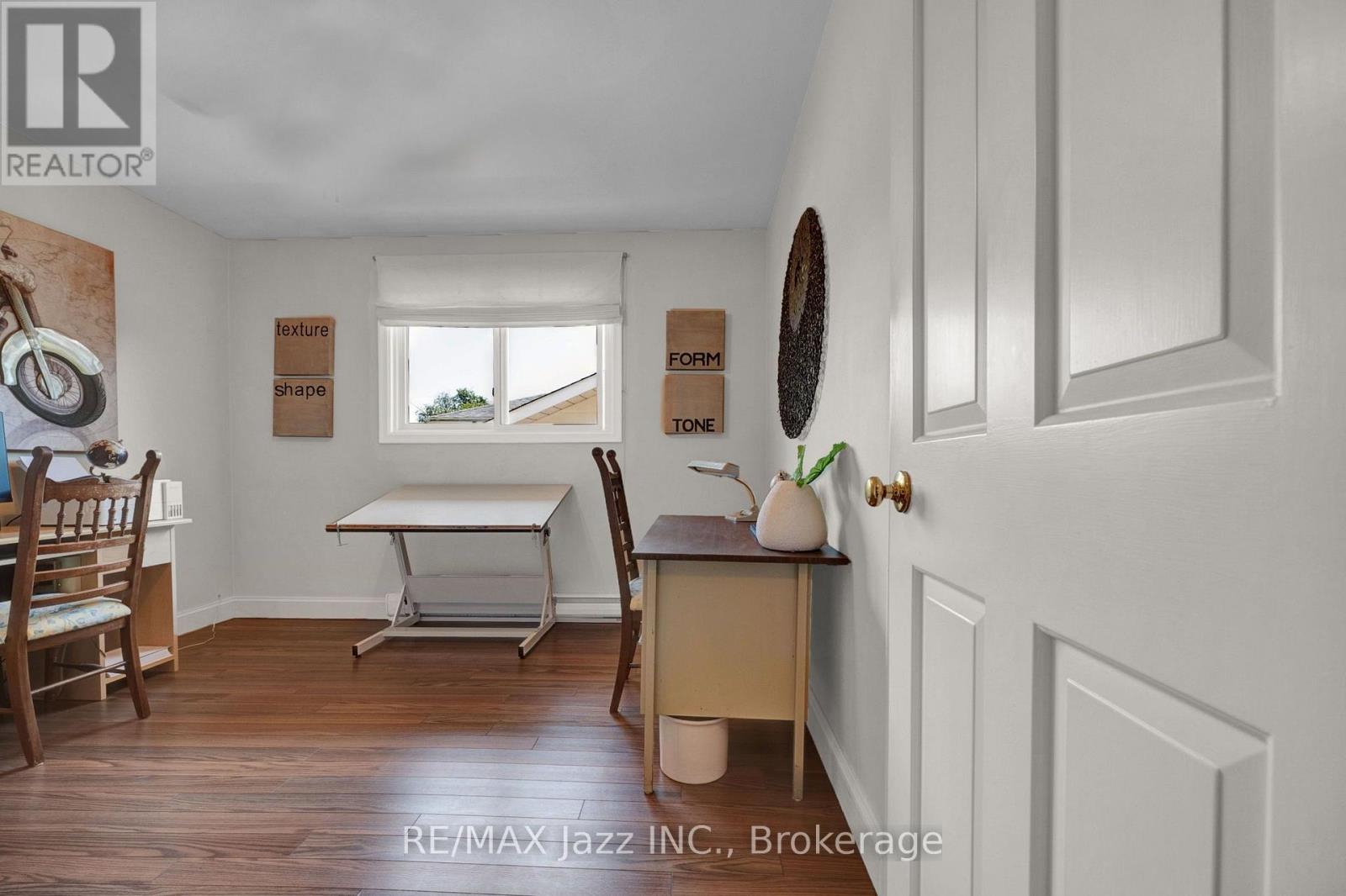 802 FERNDALE STREET - Image 21
