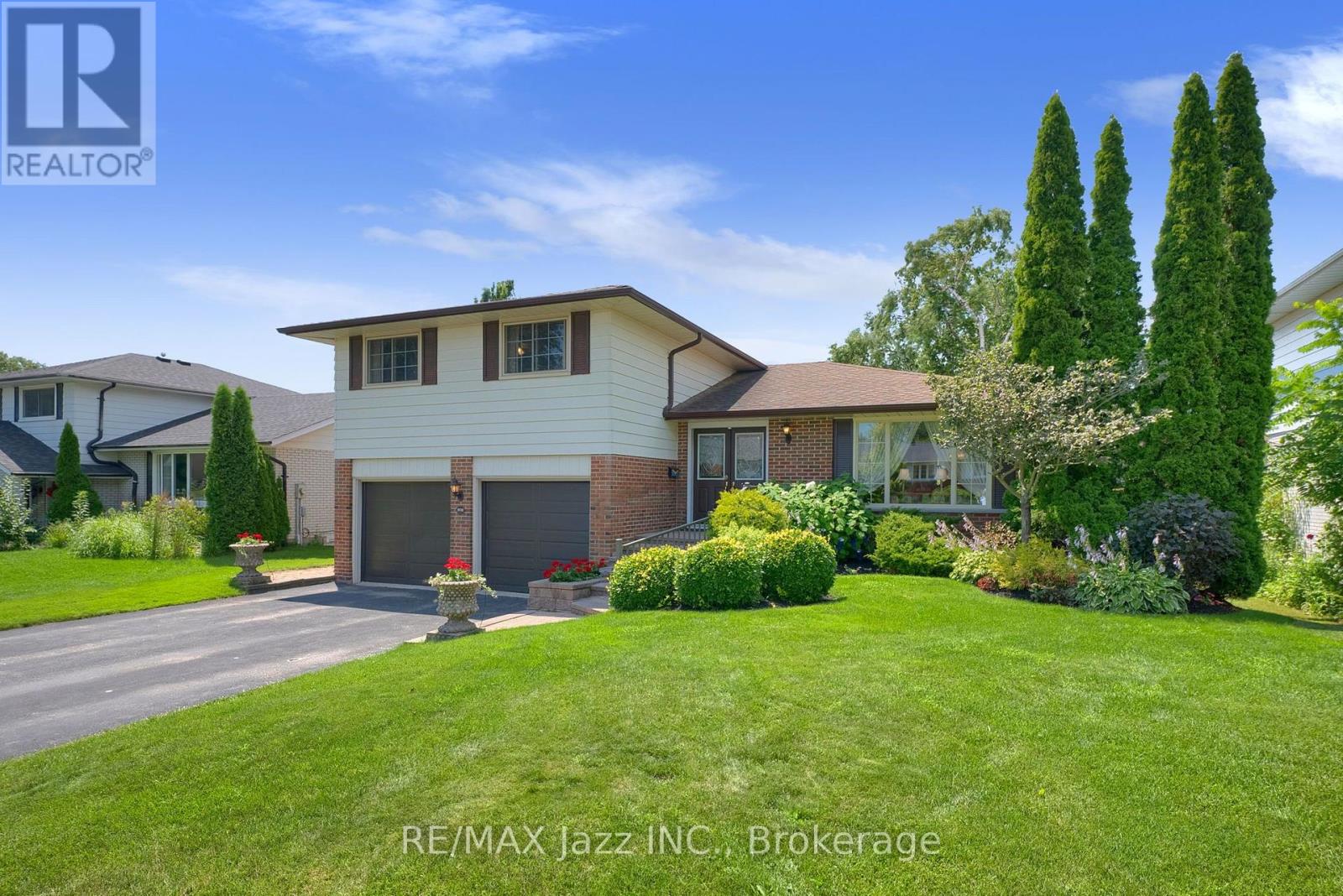 802 FERNDALE STREET - Image 3